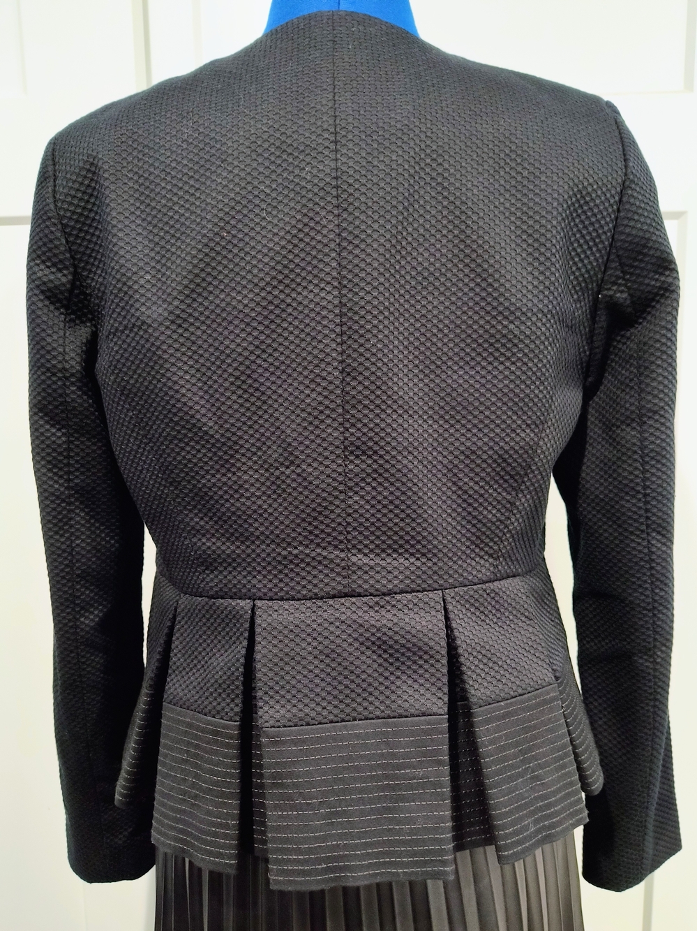 Ann Taylor Black Textured Zip-Front Blazer with Gold Hardware - Picture 5 of 7